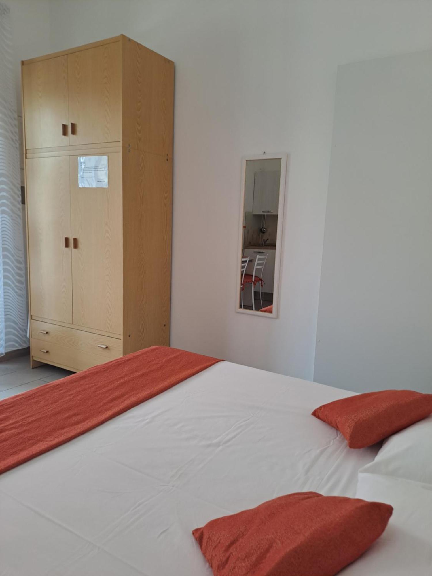 B&B Fior Di Mare 포르토 세자레오 외부 사진
